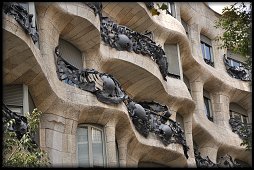 Gaudí neuznává rovné plochy